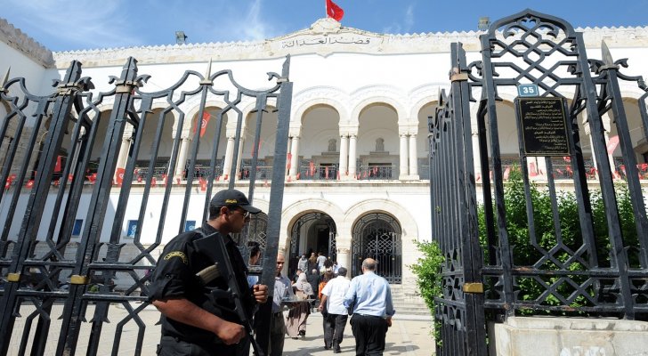 (وكالة).. القضاء التونسي يحقق في تلقي ثلاثة أحزاب سياسية تمويلات أجنبية
