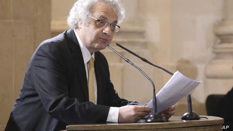 الروائي اللبناني أمين معلوف يفوز بجائزة دولية في فرنسا