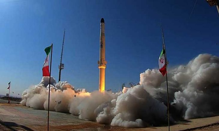 إيران تعلن نجاح ثاني إطلاق تجريبي لصاروخ قادر على حمل أقمار اصطناعية