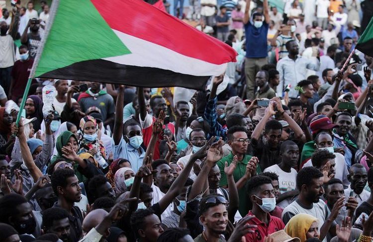 استمرار التظاهرات في السودان احتجاجاً على الحكم العسكري
