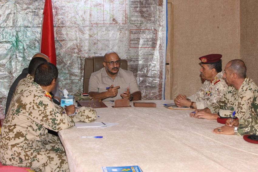 “طارق صالح” يحذر الحوثيين من استغلال الهدنة للحشد العسكري في جبهات تعز ومأرب