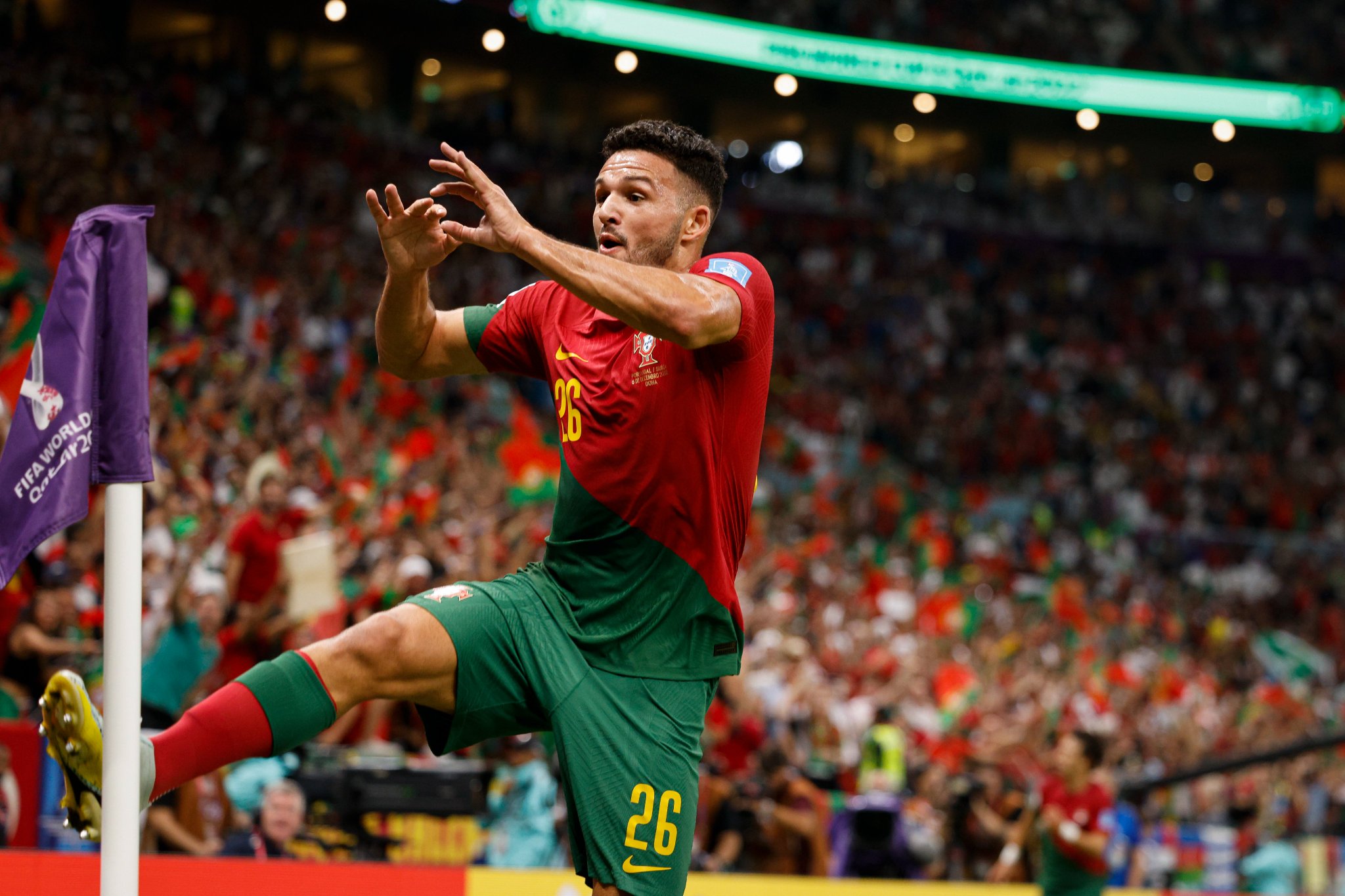 البرتغال تكتسح سويسرا وتضرب موعداً مع المغرب بربع نهائي كأس العالم
