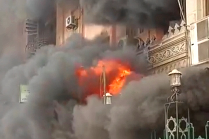 مصر.. ثلاثة قتلى و32 مصابا في حريق بمستشفى خيري