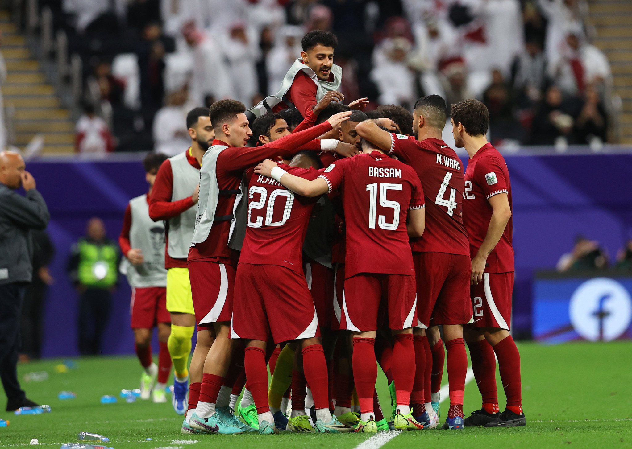 قطر تتجاوز أوزبكستان وتتأهل إلى نصف نهائي كأس آسيا