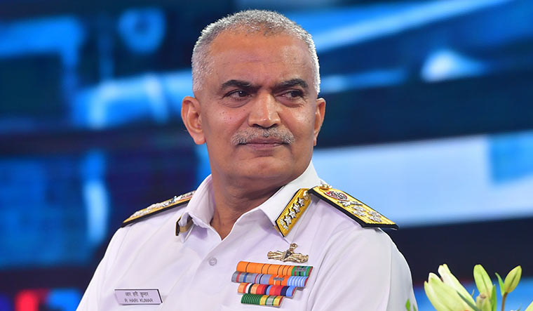 البحرية الهندية تكشف تفاصيل الطائرات دون طيار “الحوثية” في البحر الأحمر