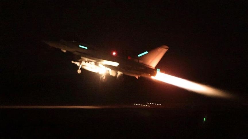 ضربات أمريكية جديدة ضد غاطسة مسيرة و18 صاروخا للحوثيين