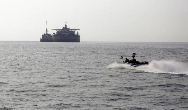 البحرية البريطانية تعلن خطف قارب صيد يمني في خليج عدن