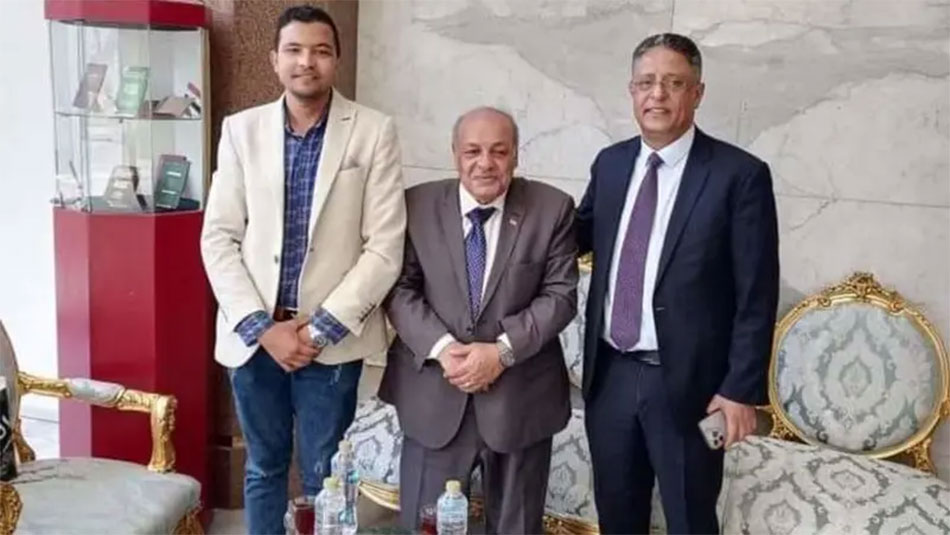 ماذا فعل معلم مصري مع طلابه اليمنيين بعد 35 عاماً؟