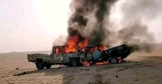 وفاة 14 شخصاً بينهم جنود بحادث سير على الطريق الصحراوي بين “الجوف ومأرب”