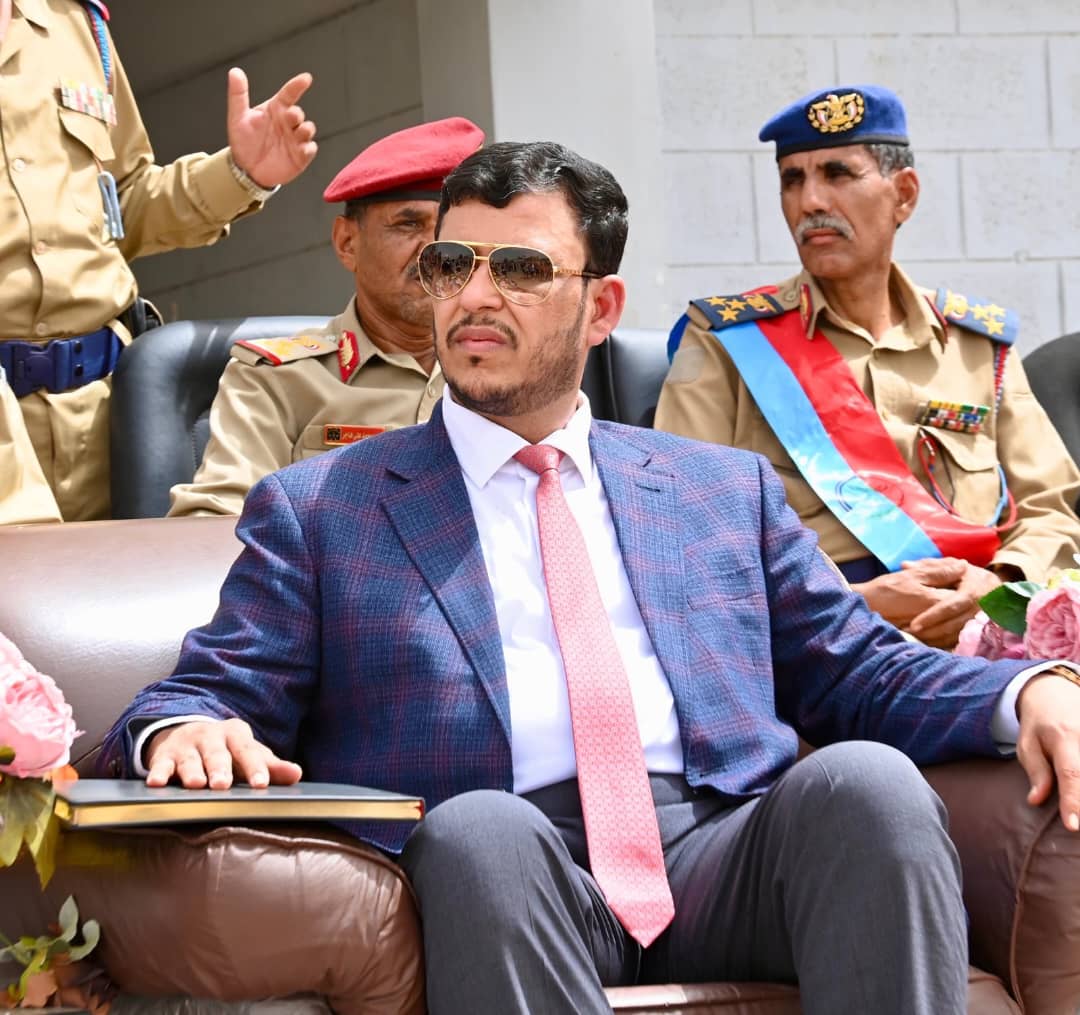 العضو اليمني “العليمي”: جاهز للخيار العسكري مع الحوثيين العضو اليمني “العليمي”: جاهز للخيار العسكري مع الحوثيين
