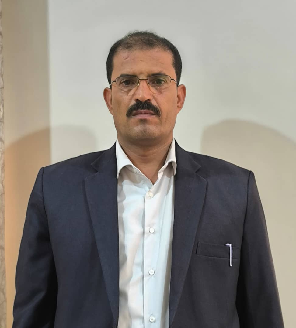 أحمد العبادي مدير التعليم بمكتب التربية بمأرب