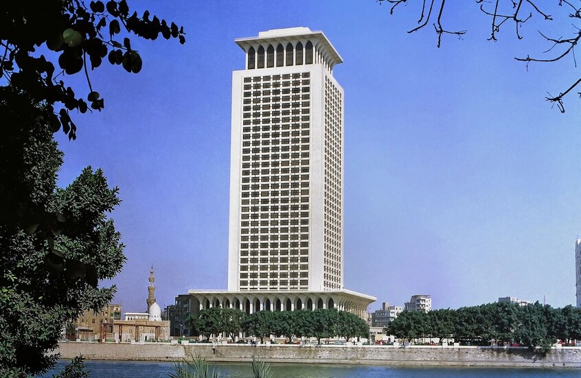 مصر تنددد بالهجمات على الكويت والبحرين مصر تنددد بالهجمات على الكويت والبحرين