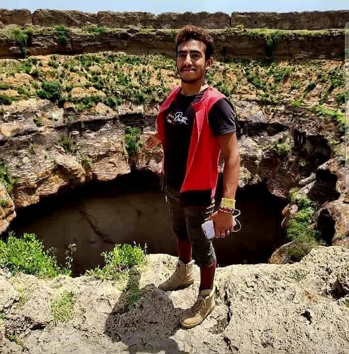 حادثة وفاة “القعقاع”.. صرخة جديدة تسلط الضوء على واقع الحياة الصعبة في اليمن حادثة وفاة “القعقاع”.. صرخة جديدة تسلط الضوء على واقع الحياة الصعبة في اليمن