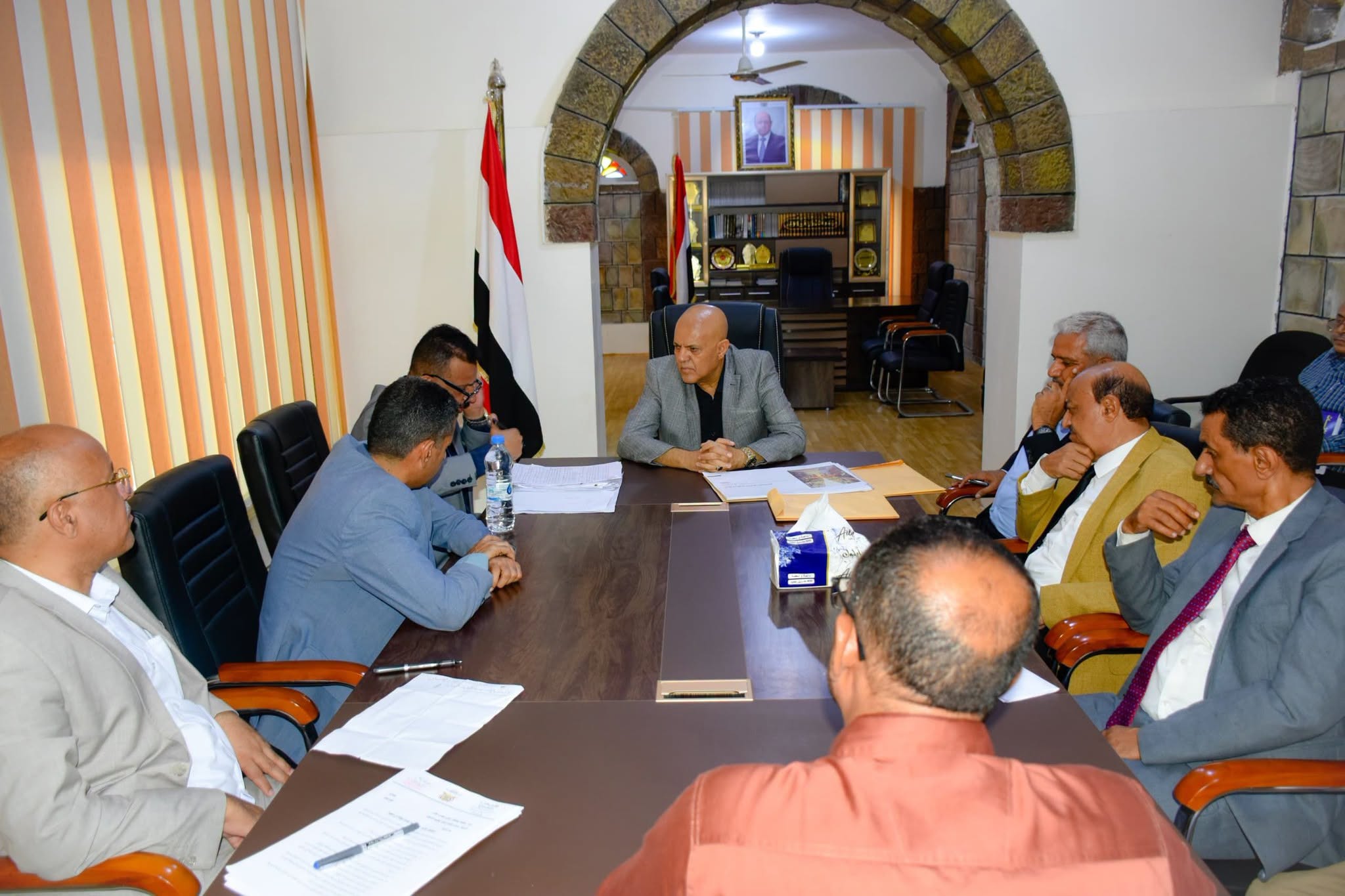 تعز تحظر تأجير الوصفة المؤدية للمرافق العامة ونظم البسطات