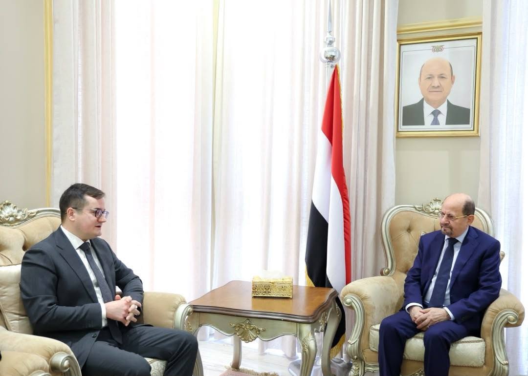 وبدأت تبدأ مرة أخرى سفارتها في عدن وتبحث مع اليمن والتعاون في مجال الطاقة
