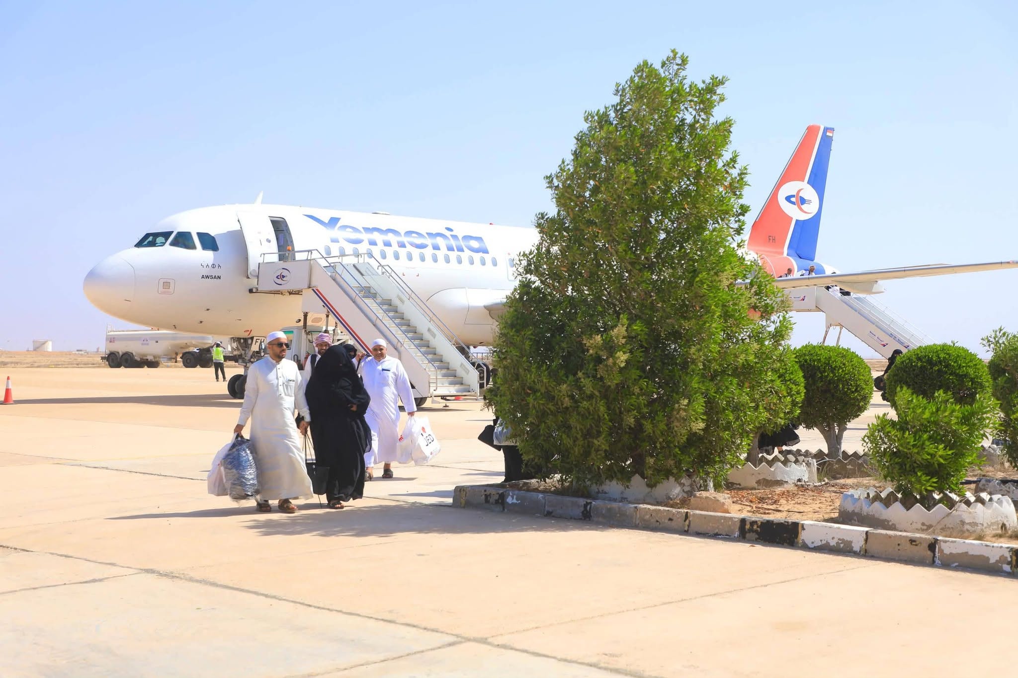 مطار الغيضة لولايات رحلات الحجاج القريبة منها بعد أداء المناسك مطار الغيضة لولايات رحلات الحجاج القريبة منها بعد أداء المناسك