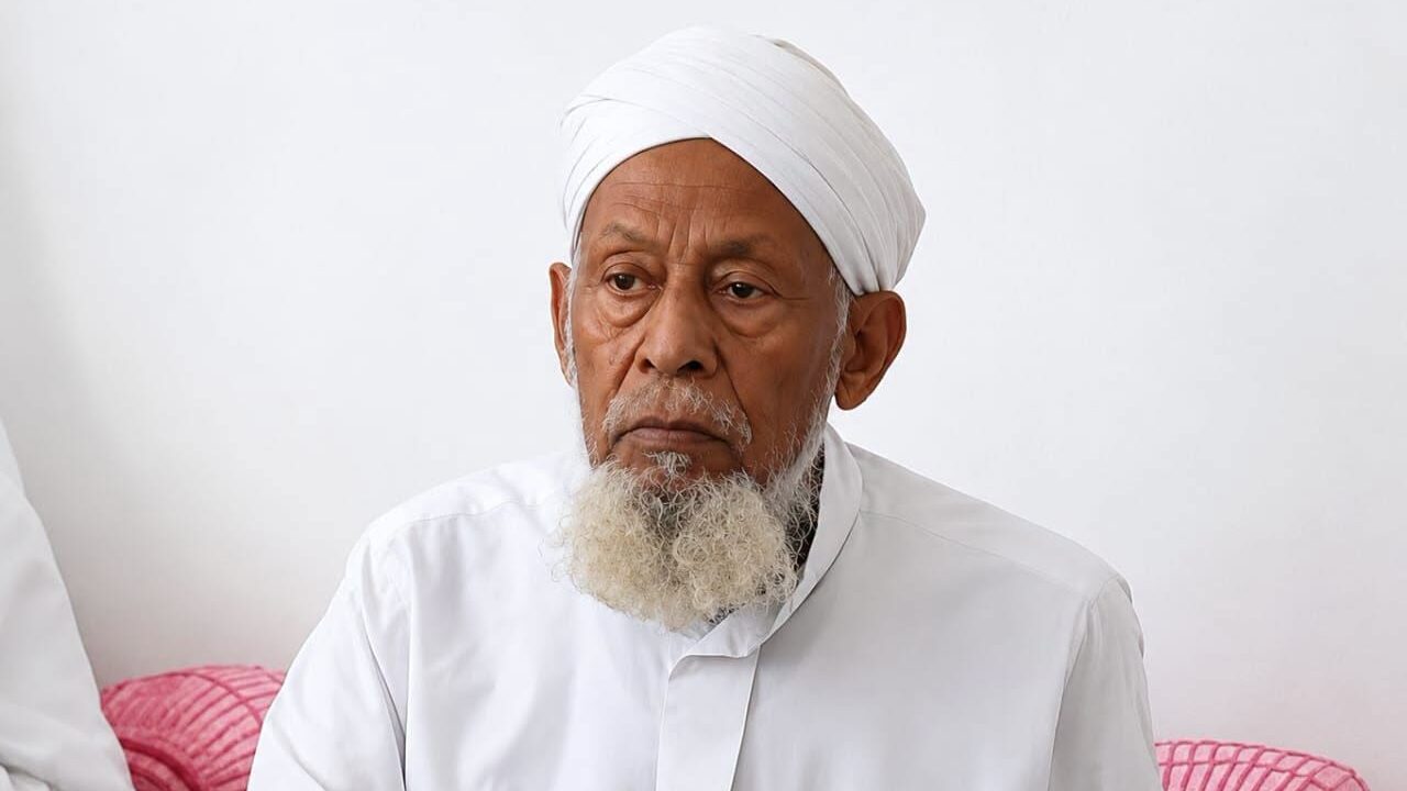 وفاة مفتي حضرموت الشيخ علي بن سالم بكير وفاة مفتي حضرموت الشيخ علي بن سالم بكير