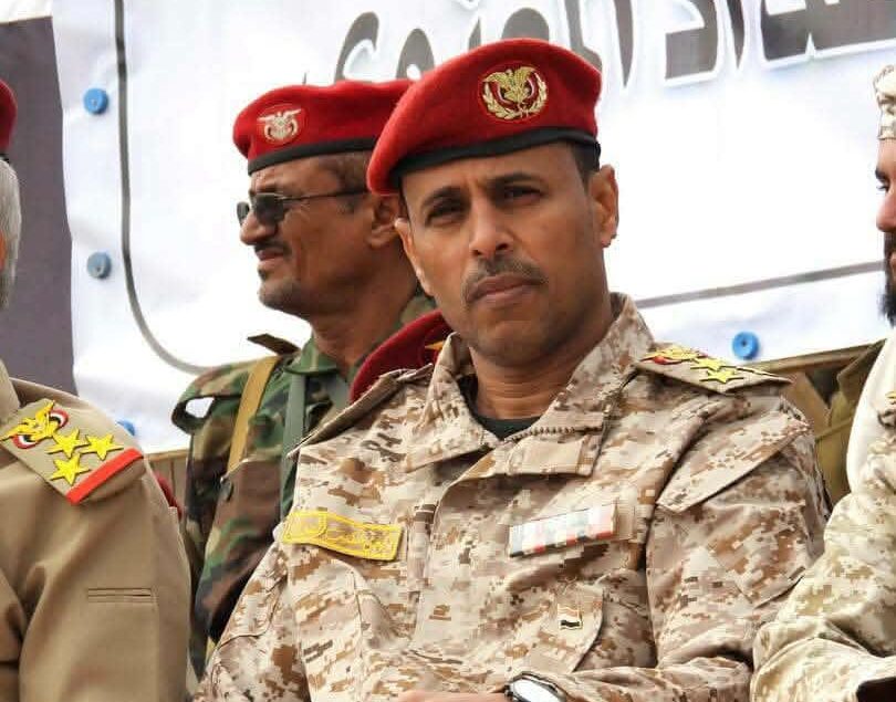 وفاة القائد السادس العميد “أيمن شكيب” في تعز.. والجيش اليمني ينعاه وفاة القائد السادس العميد “أيمن شكيب” في تعز.. والجيش اليمني ينعاه