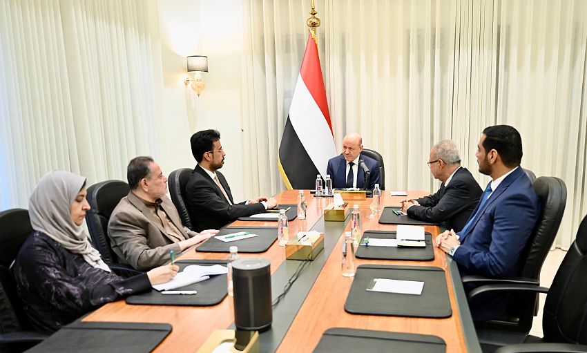 الرئيس اليمني يوجه هيئة التشاور والمصالحة بإسناد الدولة