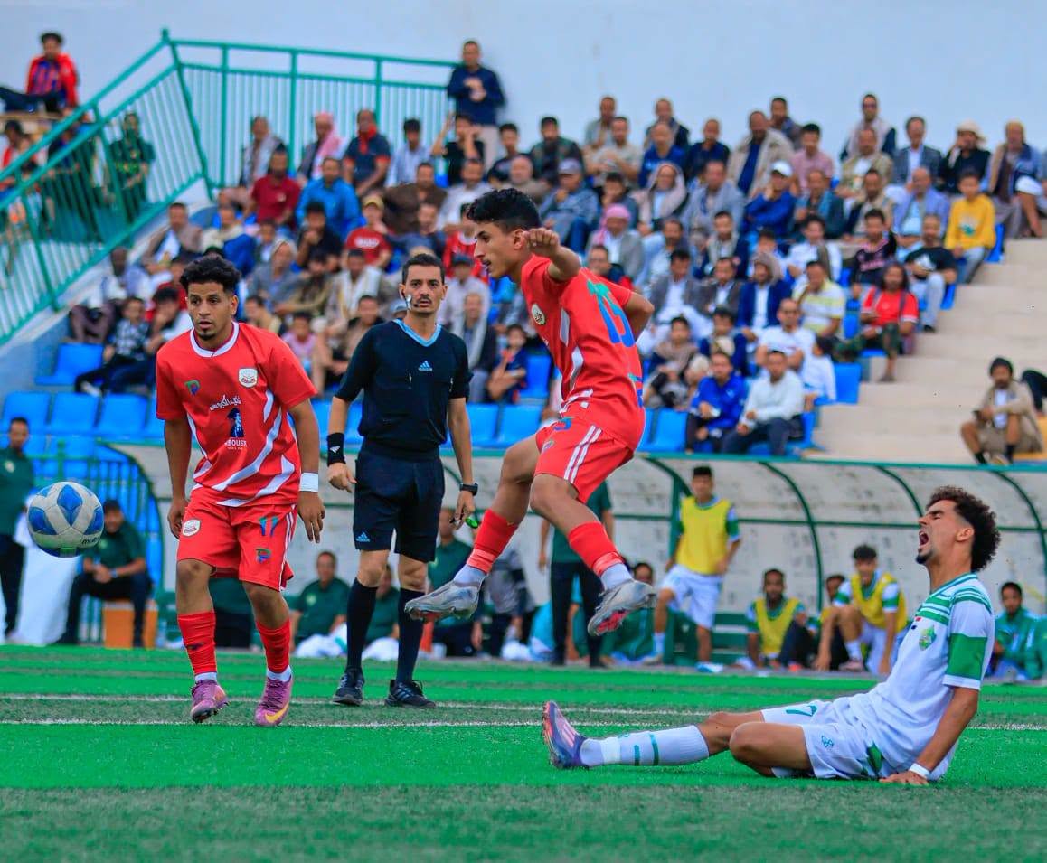 أهلي صنعاء يقتسمون النقاط مع يرموك وسلام الفيلم الثنائي الذي فاز به الثاني في الدوري اليمني أهلي صنعاء يقتسمون النقاط مع يرموك وسلام الفيلم الثنائي الذي فاز به الثاني في الدوري اليمني